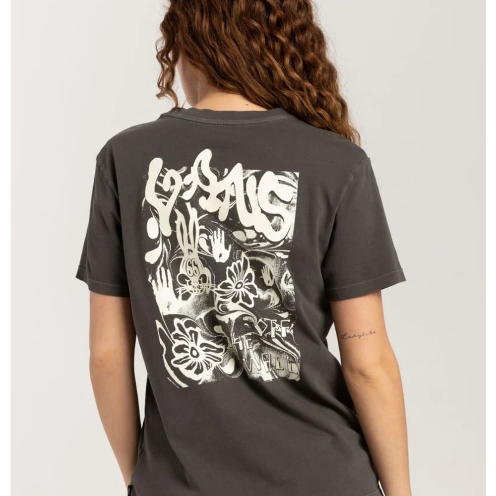 VANS Hi Fives Womens Boyfriend Tee
T-Shirt Woman’s Medium